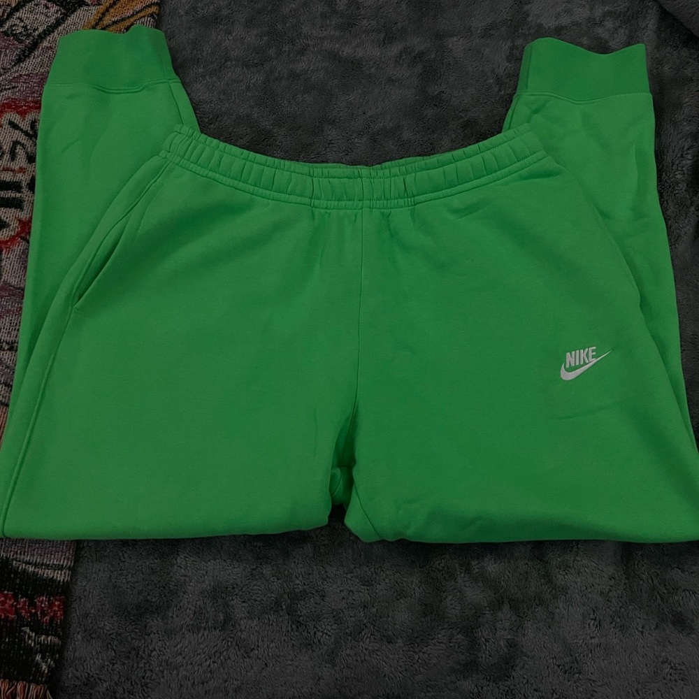 Green Nike Sweatpants